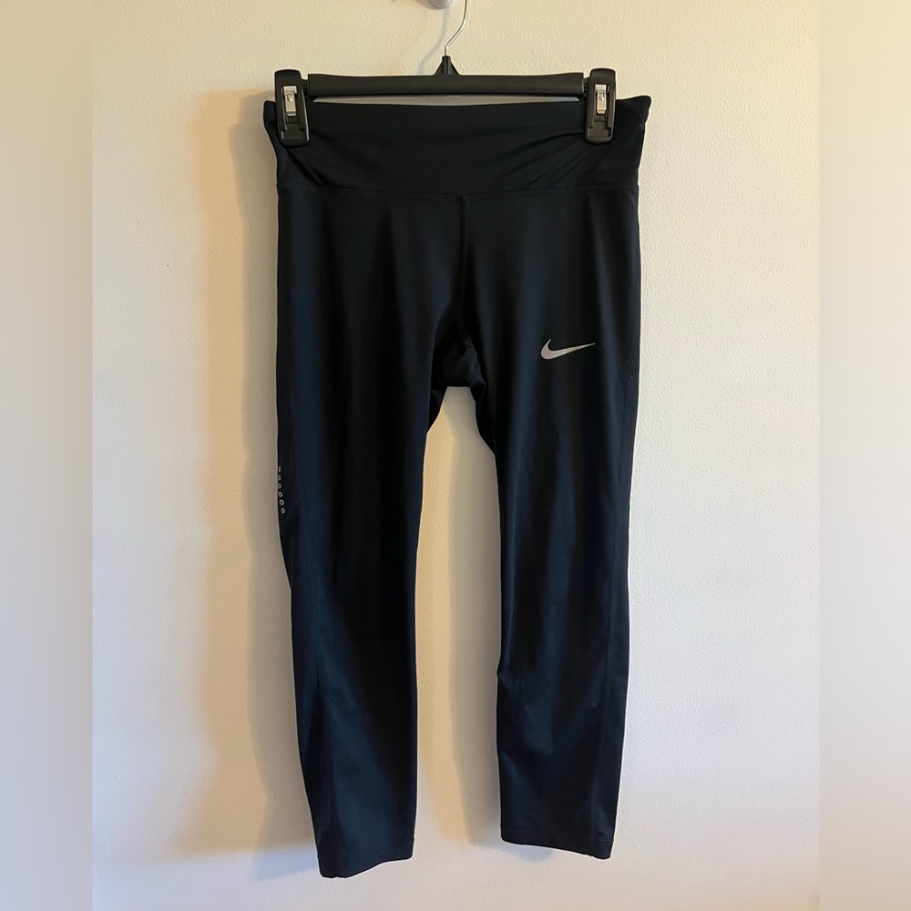 Nike cropped Dri-fit leggings. Size small